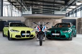 2021-BMW-M1000RR-superbike-64