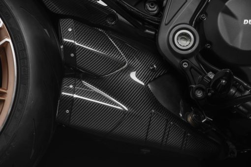 2021-Ducati-Diavel-1260-Lamborghini-22