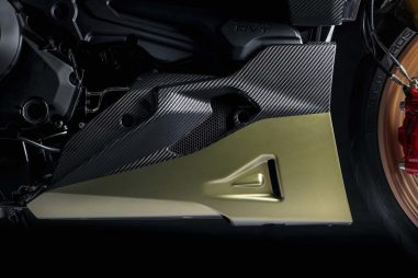 2021-Ducati-Diavel-1260-Lamborghini-23