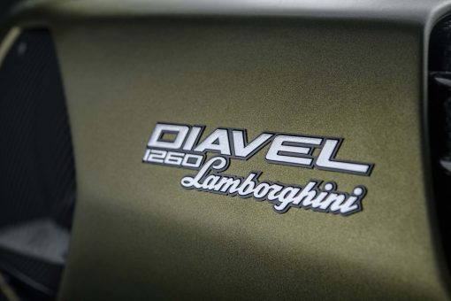 2021-Ducati-Diavel-1260-Lamborghini-33