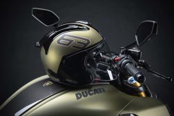 2021-Ducati-Diavel-1260-Lamborghini-37