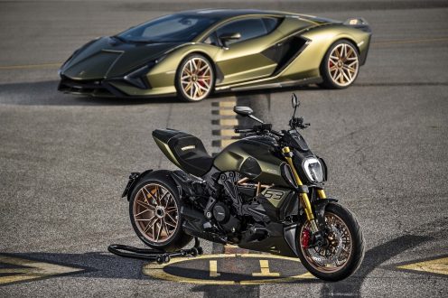 2021-Ducati-Diavel-1260-Lamborghini-43
