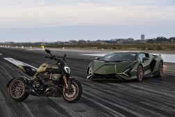 2021-Ducati-Diavel-1260-Lamborghini-47