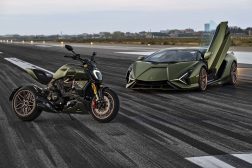 2021-Ducati-Diavel-1260-Lamborghini-48