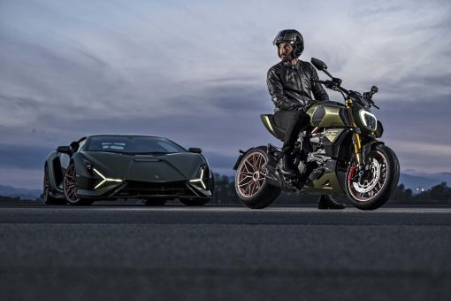 2021-Ducati-Diavel-1260-Lamborghini-54