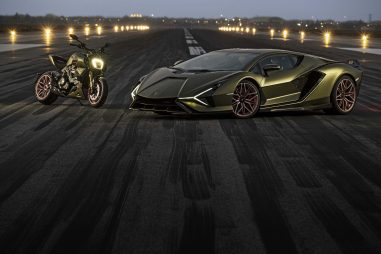 2021-Ducati-Diavel-1260-Lamborghini-55
