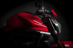 2021-Ducati-Monster-Plus-14