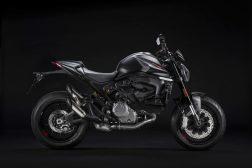 2021-Ducati-Monster-Plus-25
