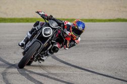 2021-Ducati-Monster-Plus-66