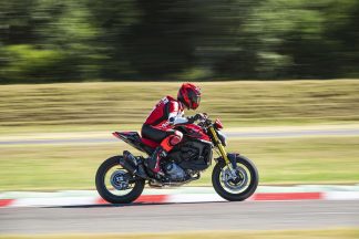 2023-Ducati-Monster-SP-79